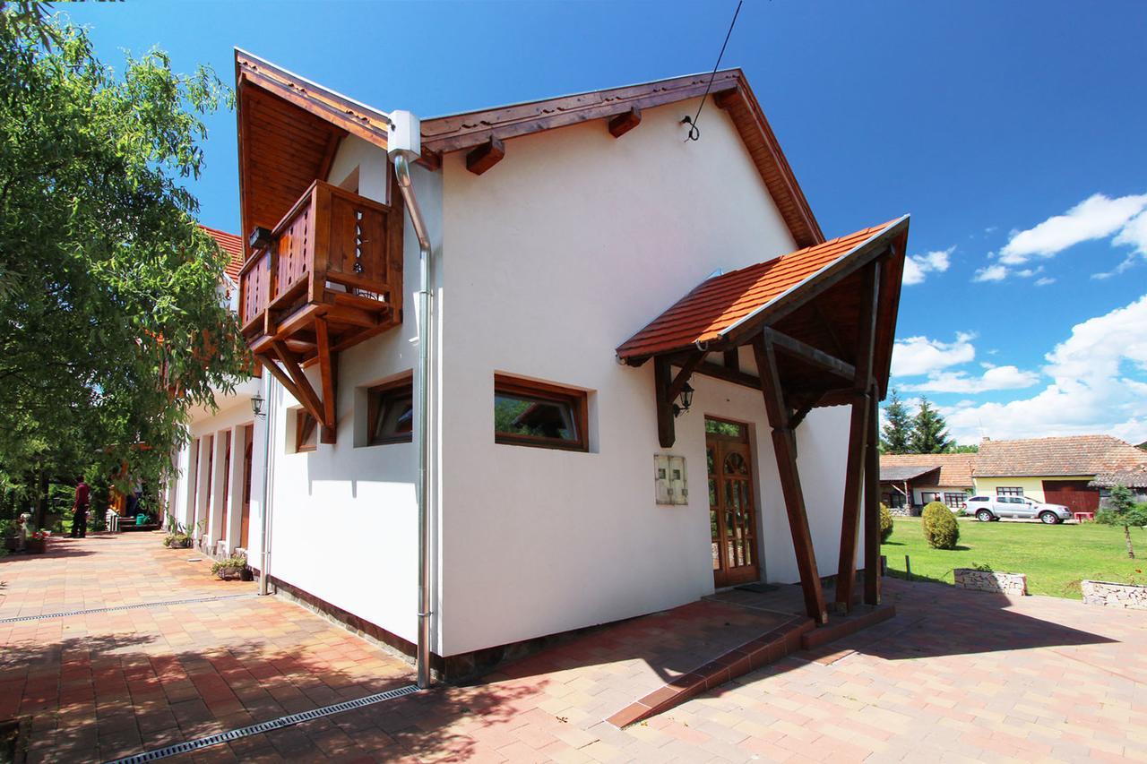 Bed and Breakfast Felso Fogado Felsőtold Exteriér fotografie